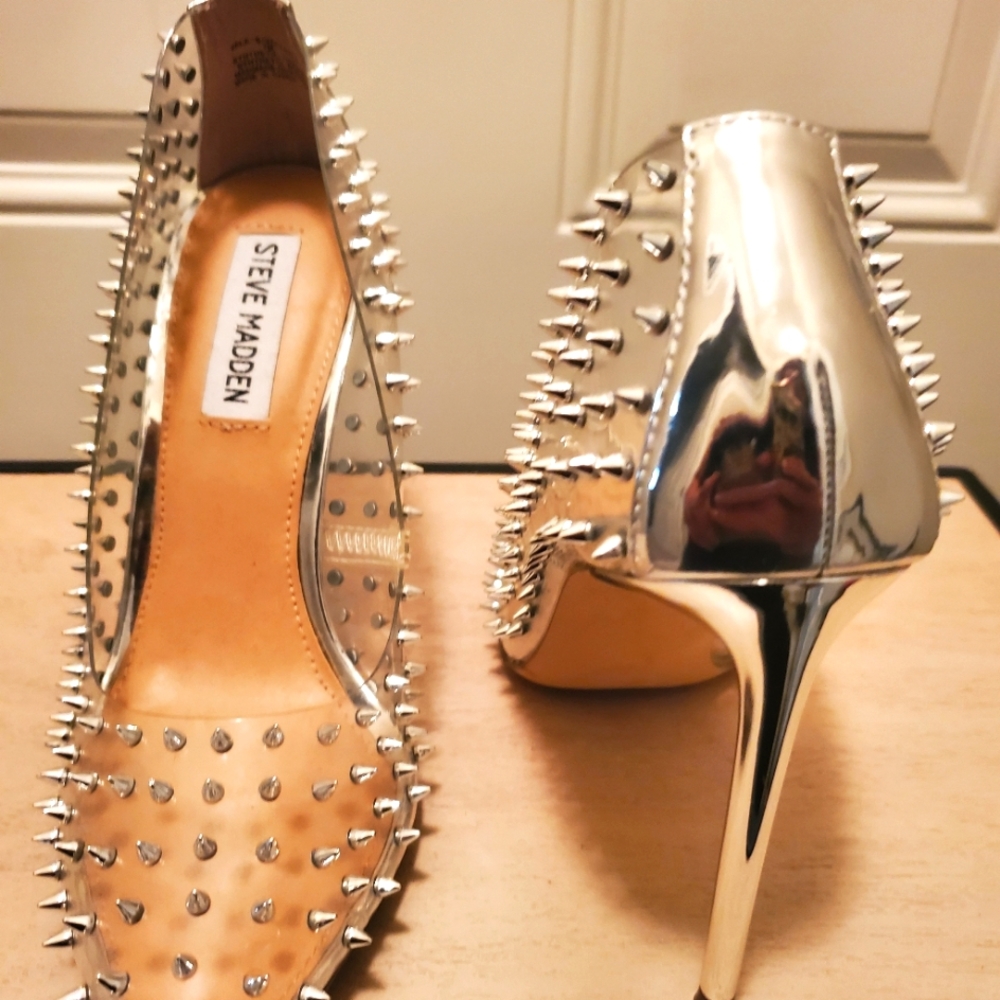 Steve Madden size 7 metallic silver